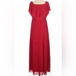 Elegant Red Pleated Maxi Dress